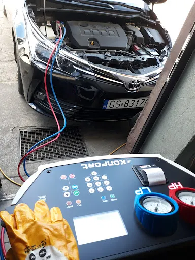 Brzozowski. Opony. Klimatyzacja. Mechanika